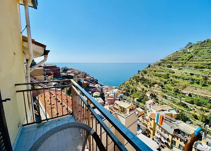 Giovanni Rooms Manarola