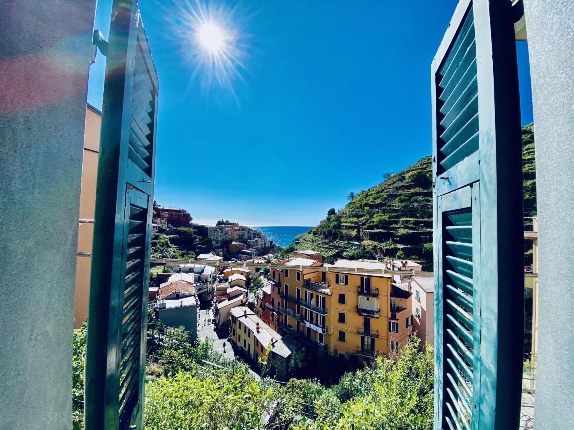 Giovanni 3* Manarola